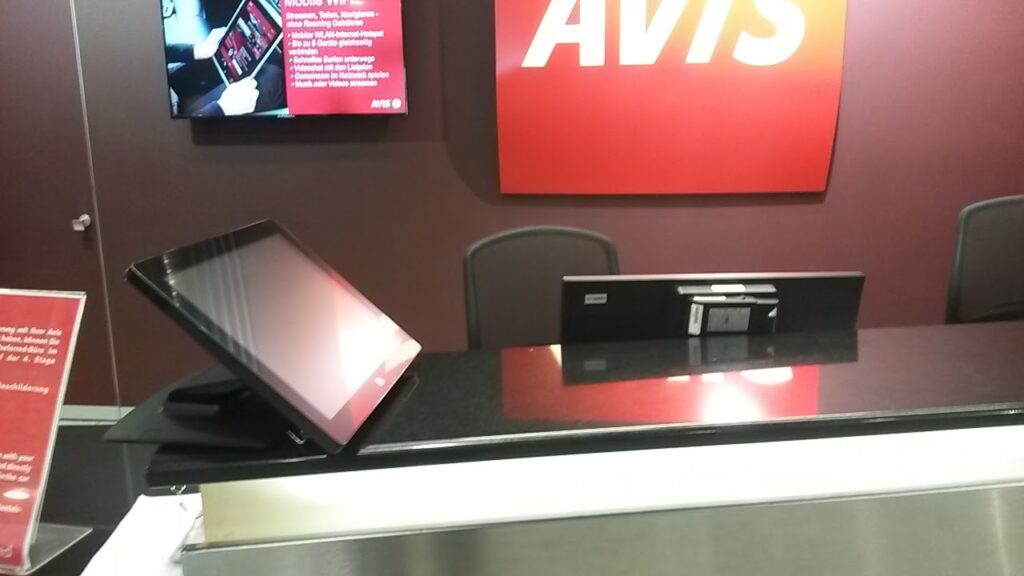 Interactive-customer-displays-Avis